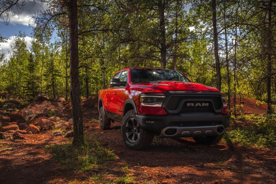  Ram 1500 Rebel Crew Cab EcoDiesel (DT) 2019 года  (фото 4 из 43)